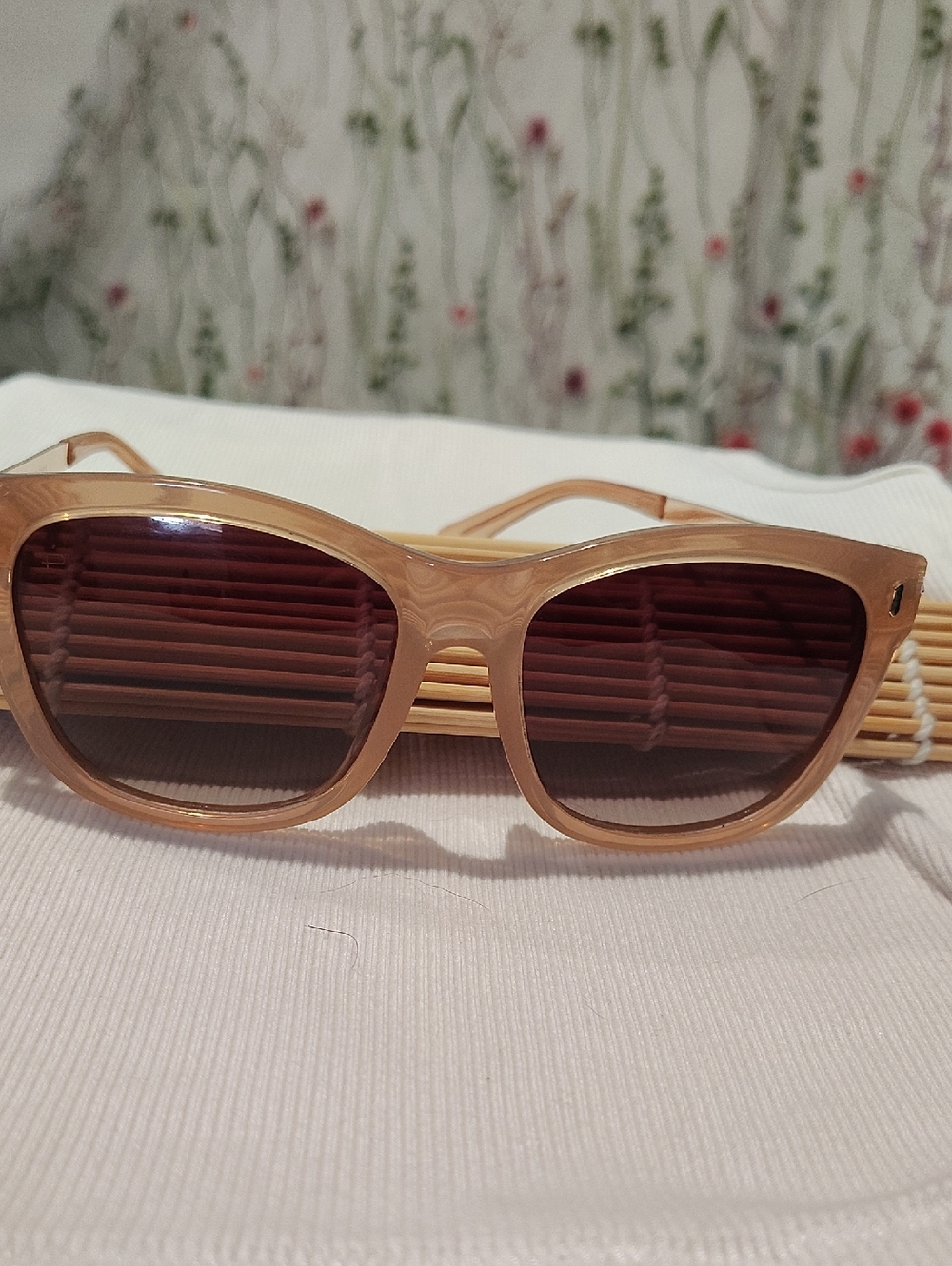 Prive Revaux "On The Rocks" Square Sunglasses ~Transulcent Blush Pink Trendy